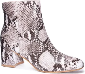 Chinese Laundry Women's Daria Ankle Boot