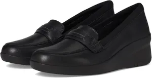 Clarks Women's Suttyn Penny Loafer