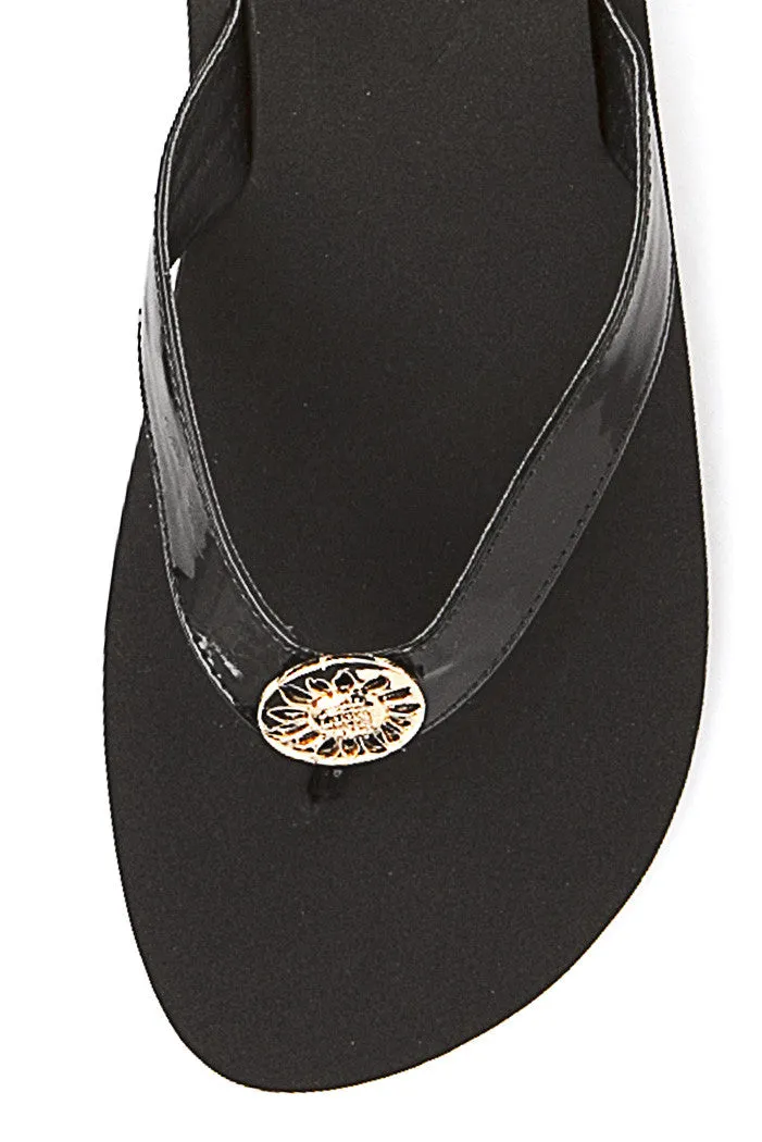 Eda Flip-Flop in Black