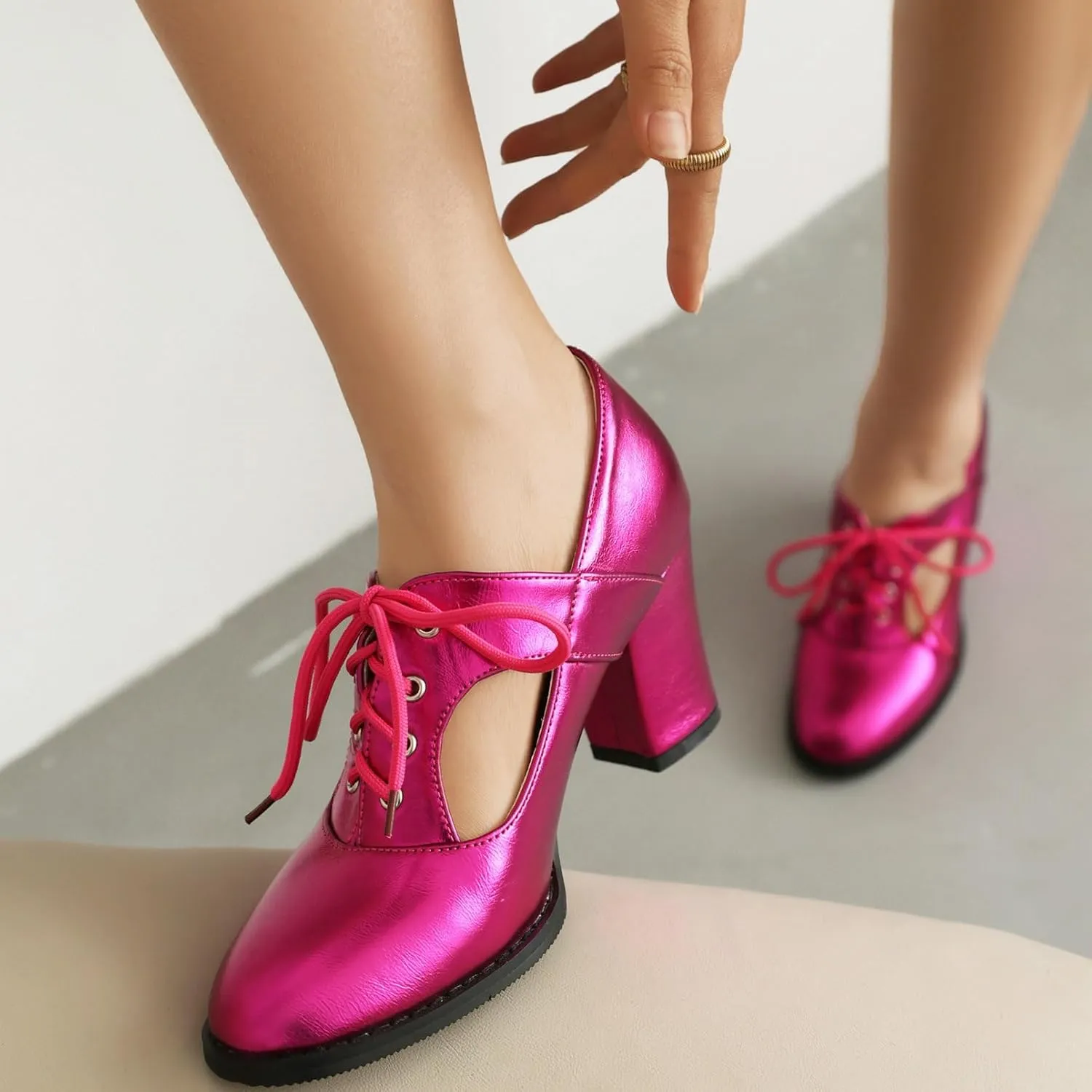 KysBloes Women Chunky Heel Oxford Shoes Lace Up Closed Toe Vintage Saddle Shoes Metallic Glitter Mid Heel Cut Out Booties