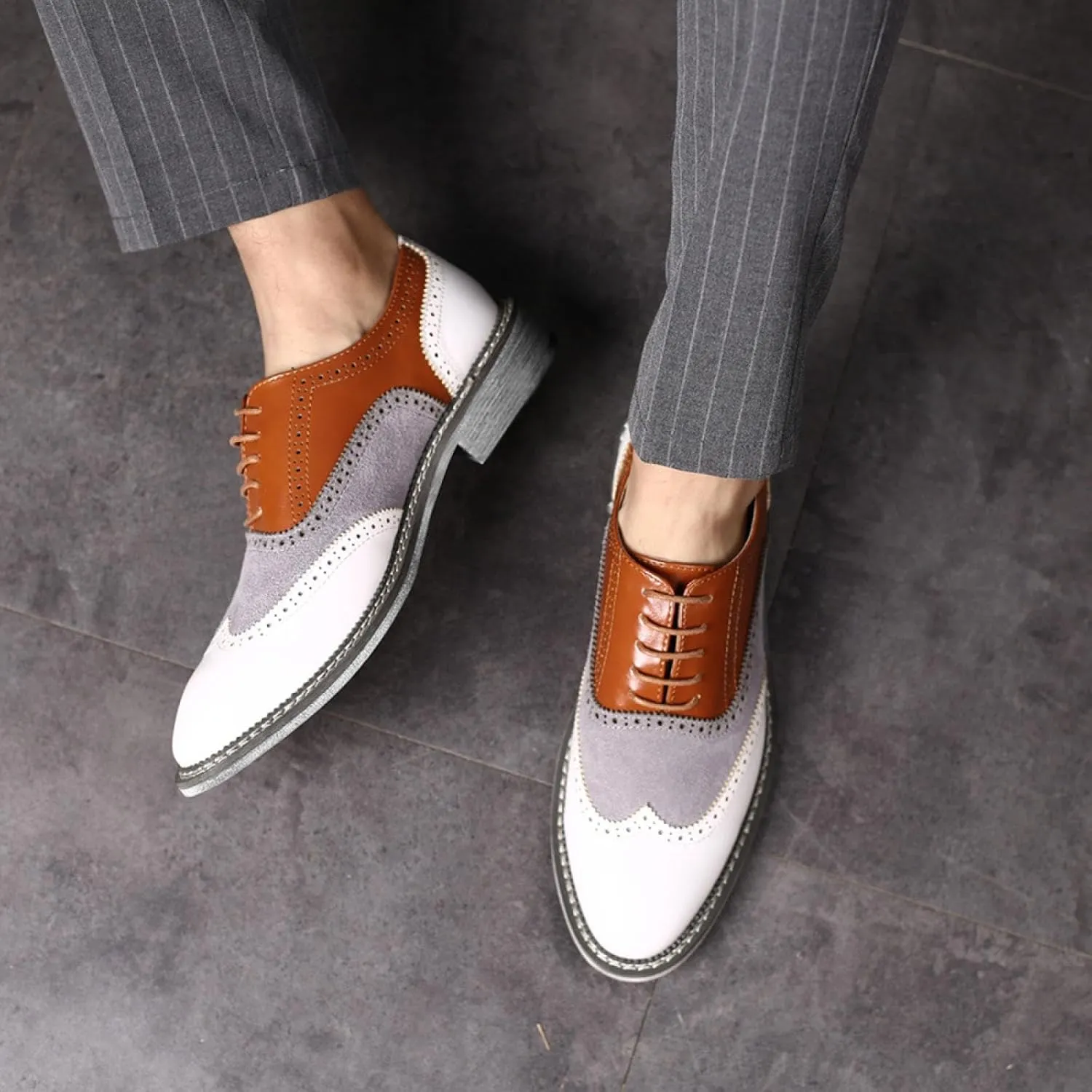 Men's Two-Tone Brogue Oxfords, Stylish Classic Round Toe, Lace-up Low-top Leather Dress Shoes, Hand-Stitched Business Formal Derby Shoes Oxfords Shoes for Men