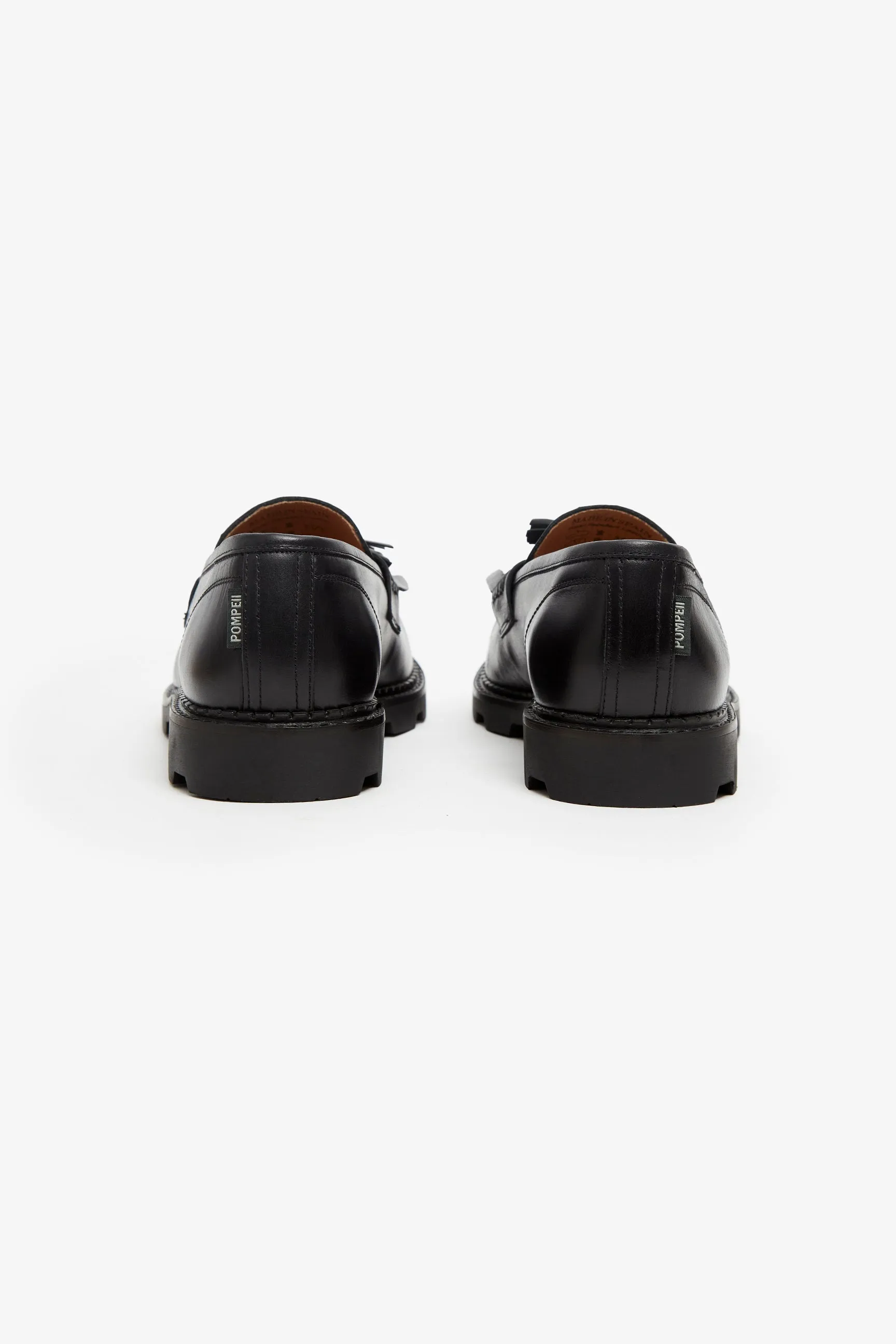 MODENA LEATHER TASSEL BLACK