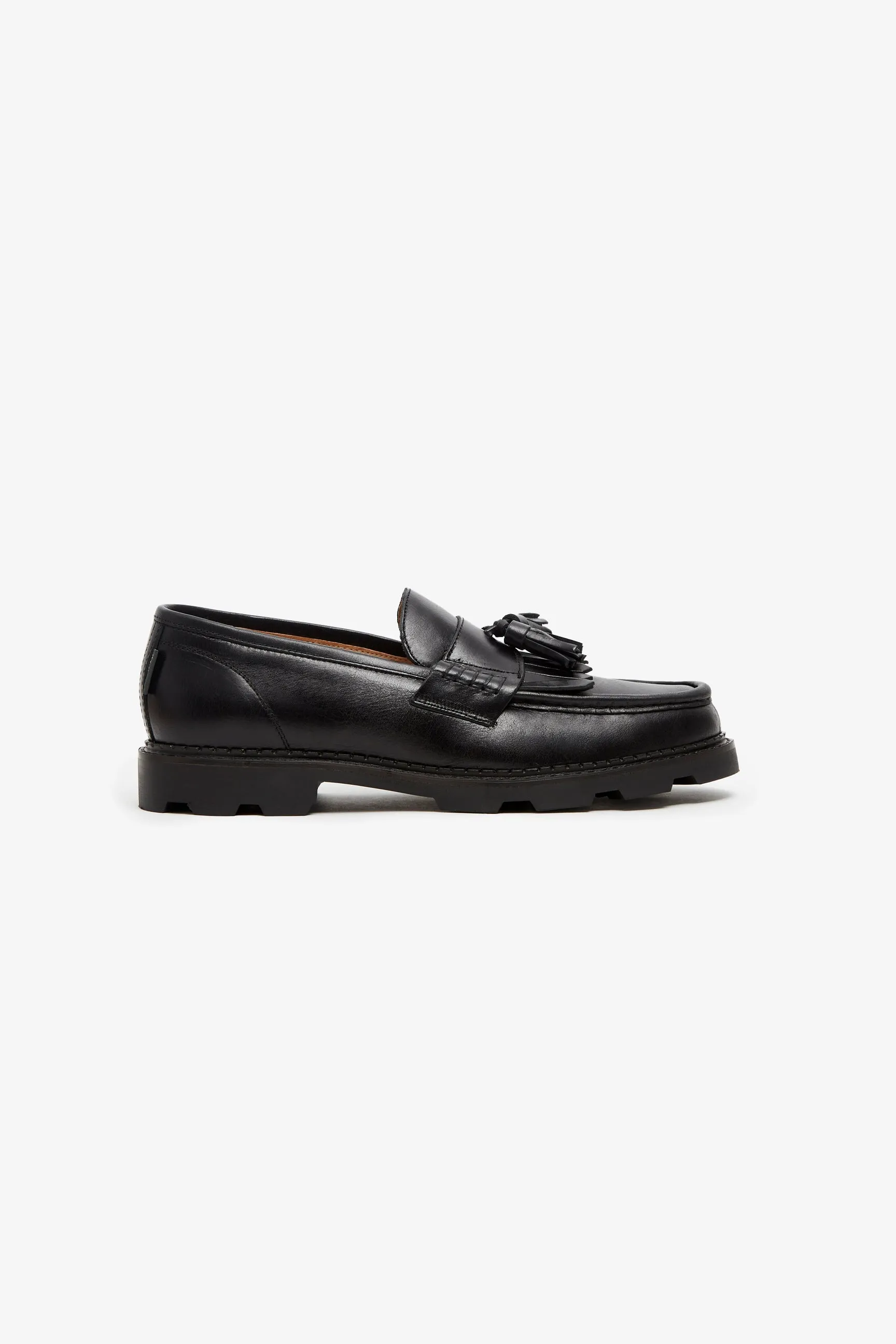 MODENA LEATHER TASSEL BLACK
