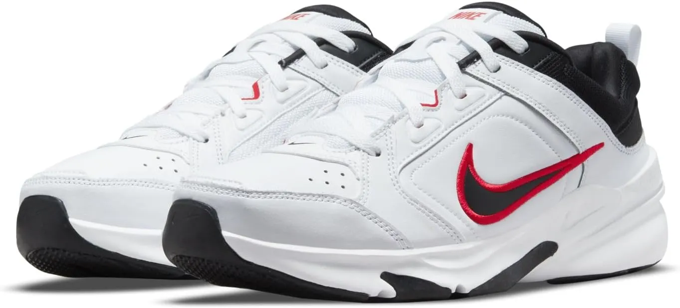 NIKE Men's Gymnastics Shoe