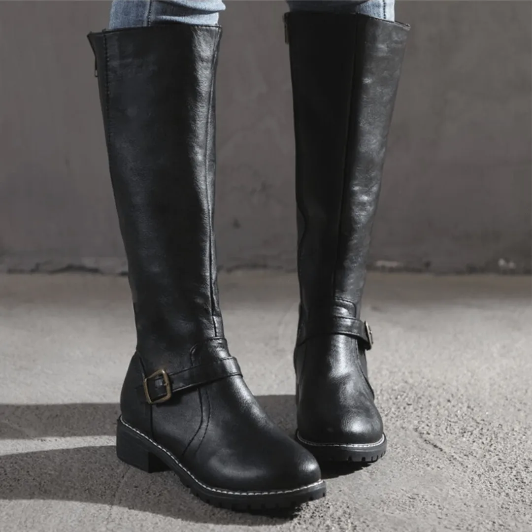 Relaxed and supportive orthopedic Boots