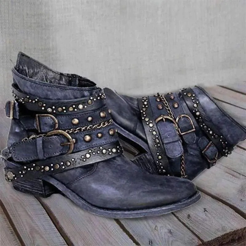 Relaxed and supportive orthopedic footwear