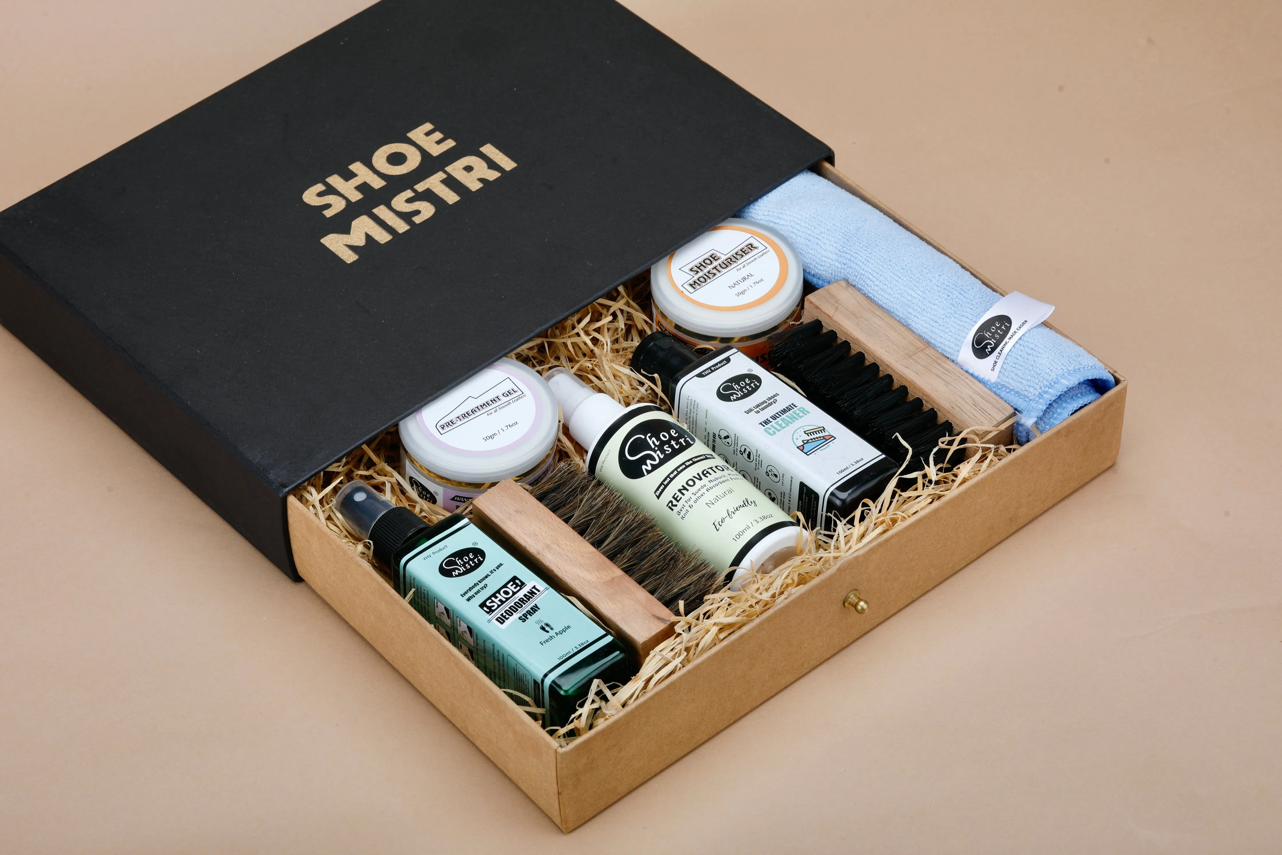 Shoe Mistri Universal Shoe Care Kit Drawer | Pack of Cleaner, Renovator, Leather Moisturiser, Shoe Deodorant, Horse Hair & Nylon Shoe Brush with Microfiber Towel