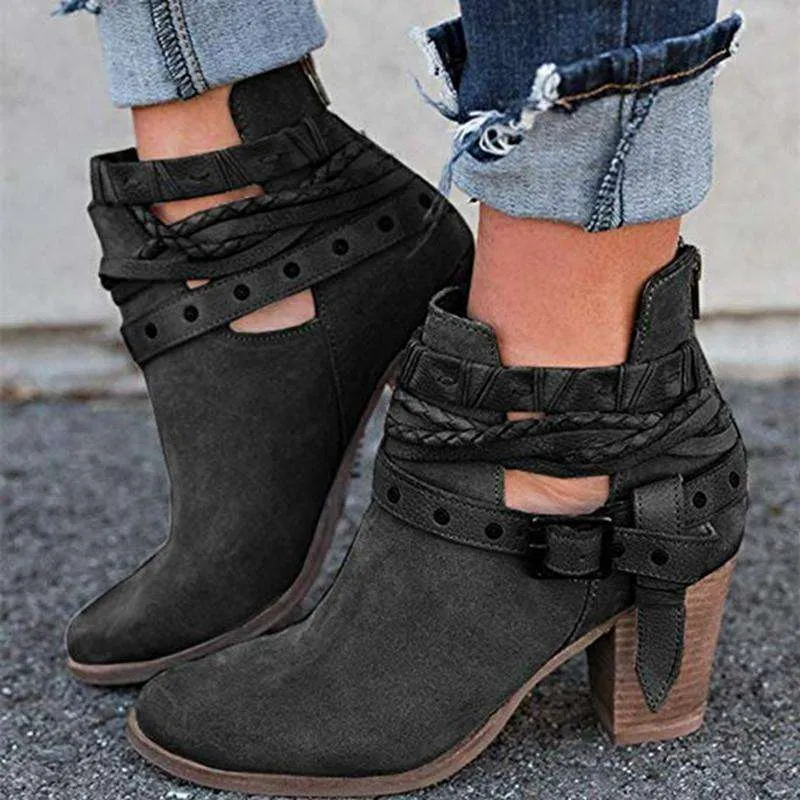 Supportive and versatile orthopedic Boots