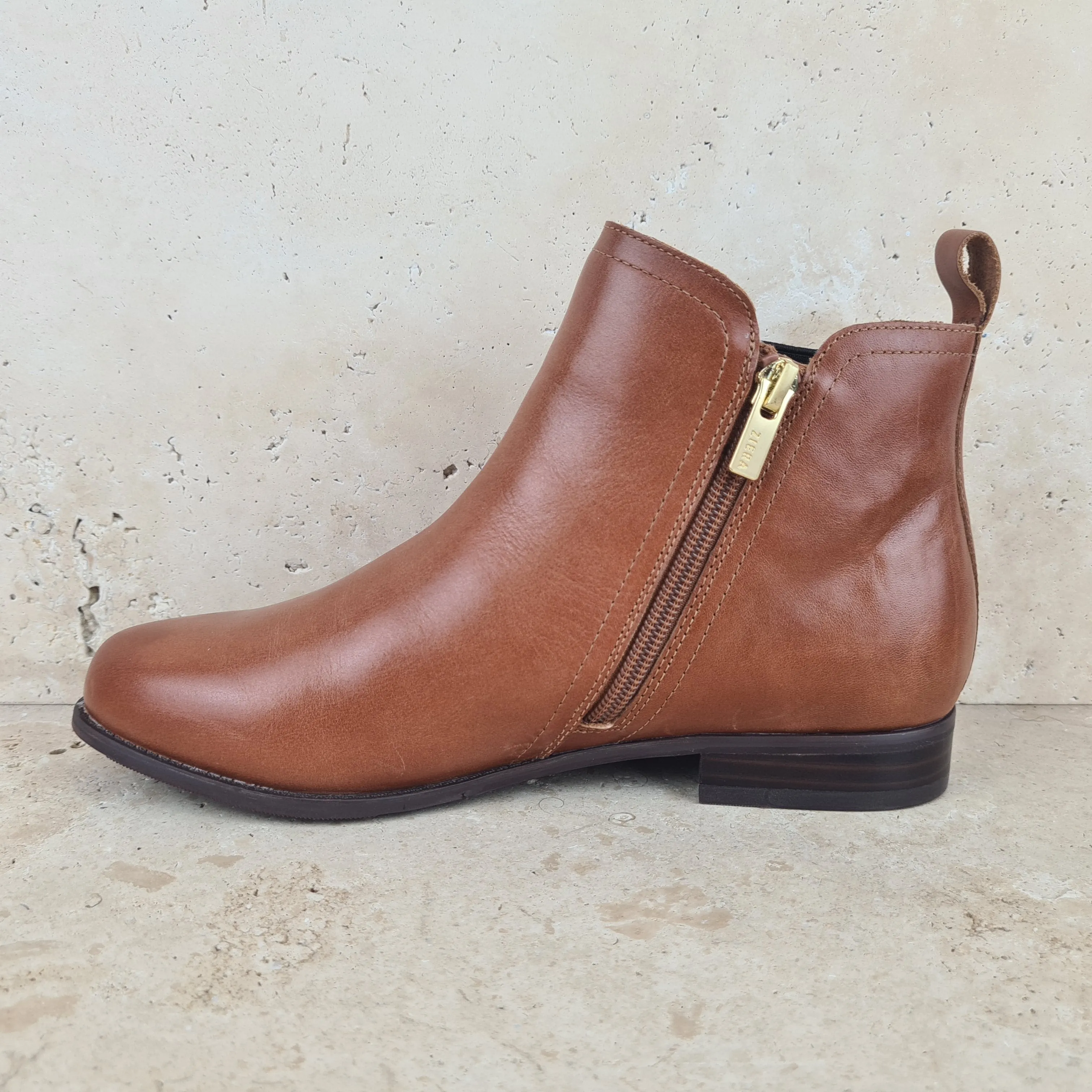 Talia Cognac - Choc