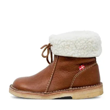 Timeless and supportive orthopedic Boots