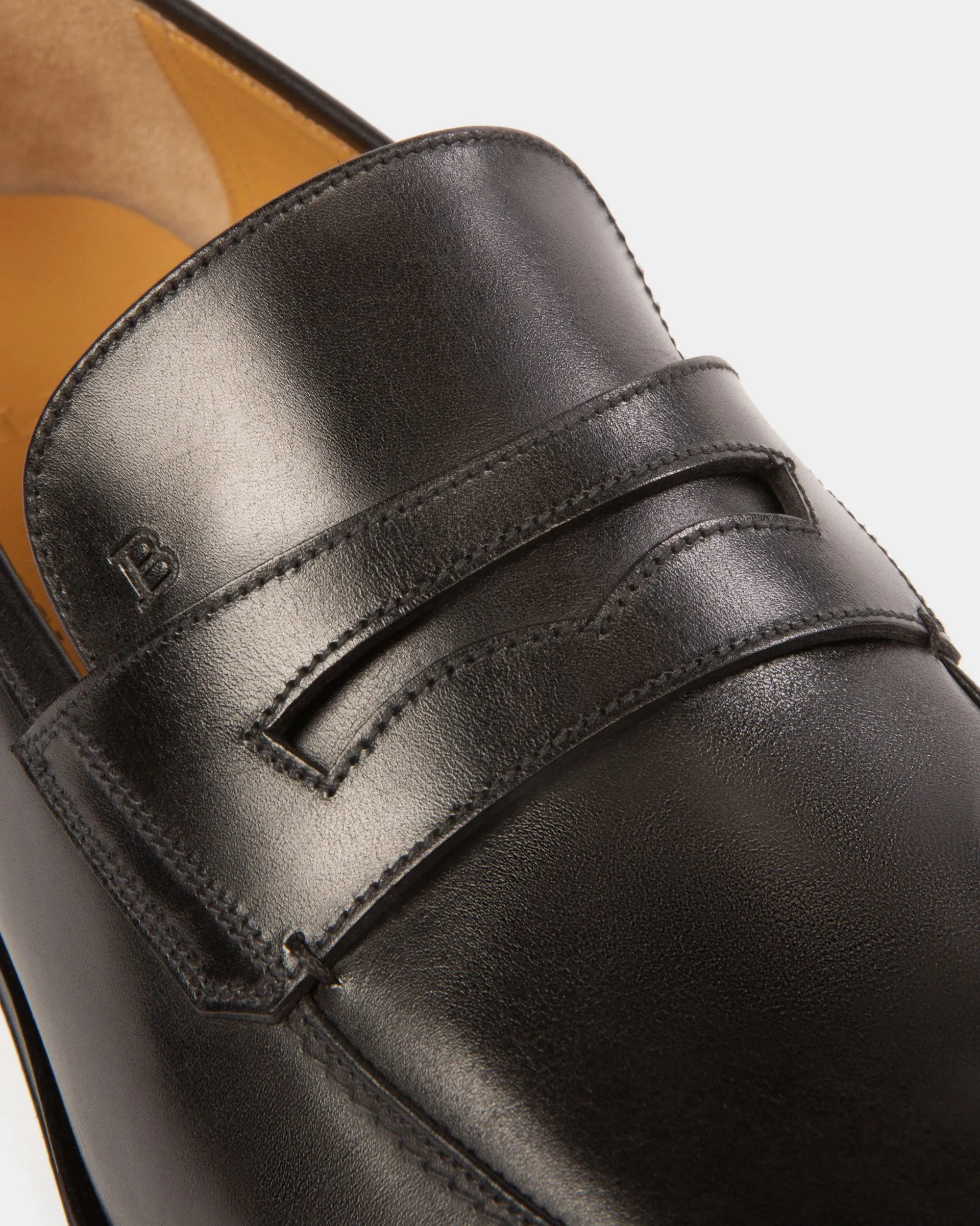 Webb Leather Loafers In Black