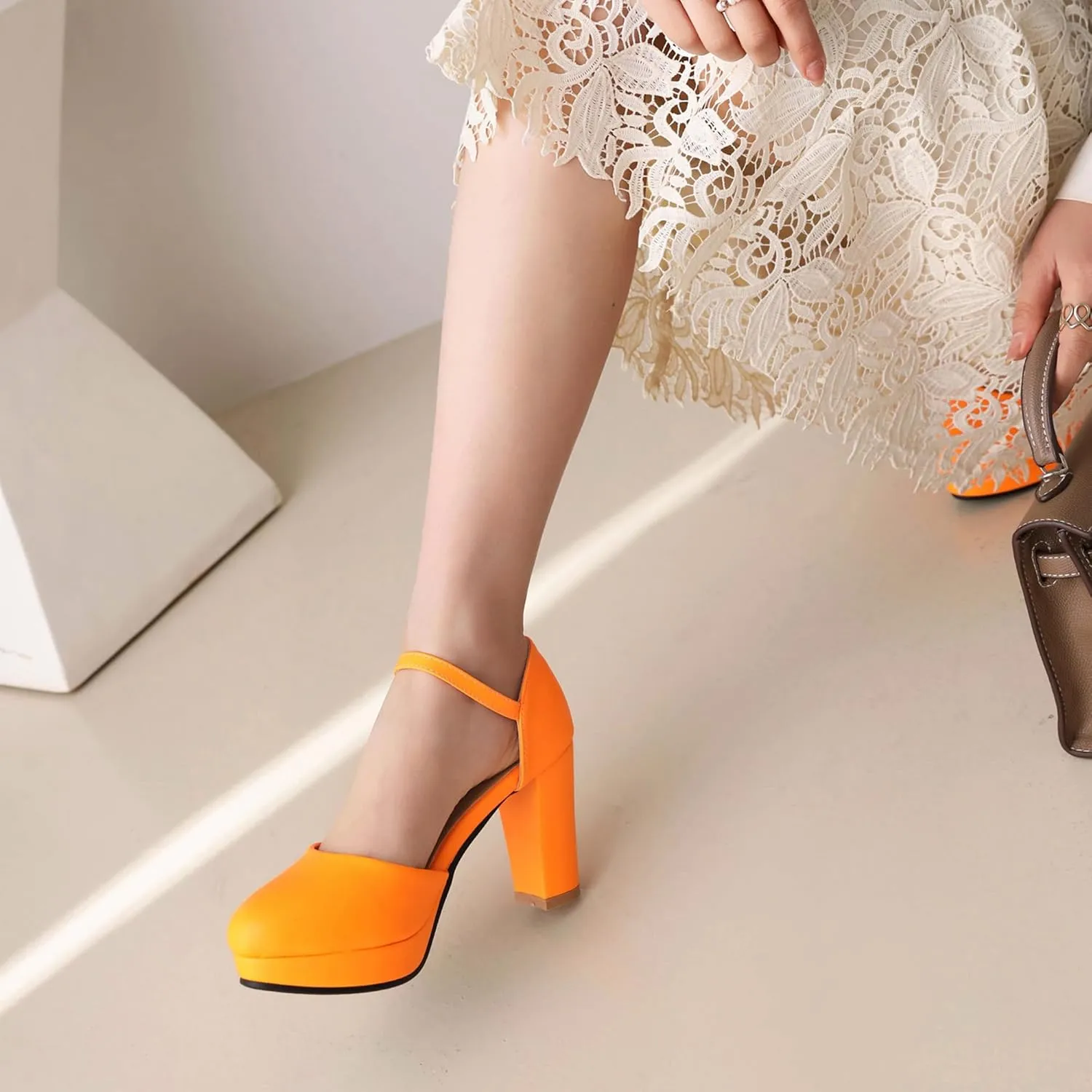 Women's JS246 Buckle Adjustable Strap Chunky Pu High Chunky D-Orsay Pumps