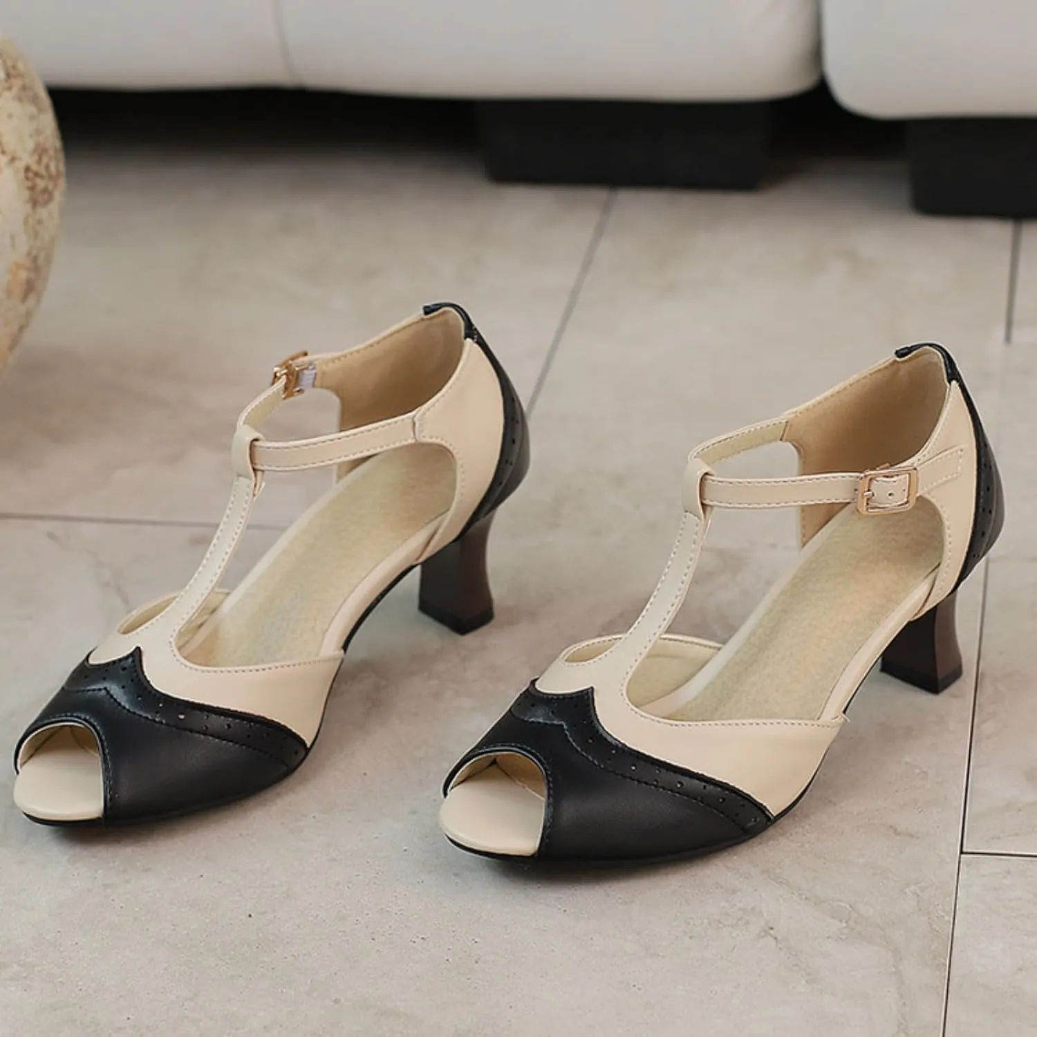 Women's Kitten Low Chunky Heel Open Peep Toe Sandals Vintage T Strap Adjustable Buckle Summer Patchwork Breathable Gladiator Roman Sandal Shoes
